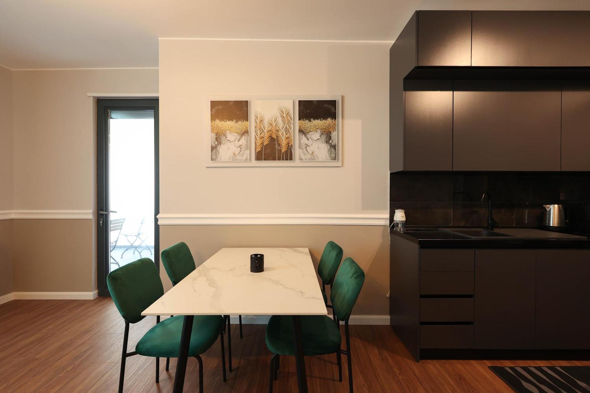 Grandstay Apartments Дуррес Экстерьер фото