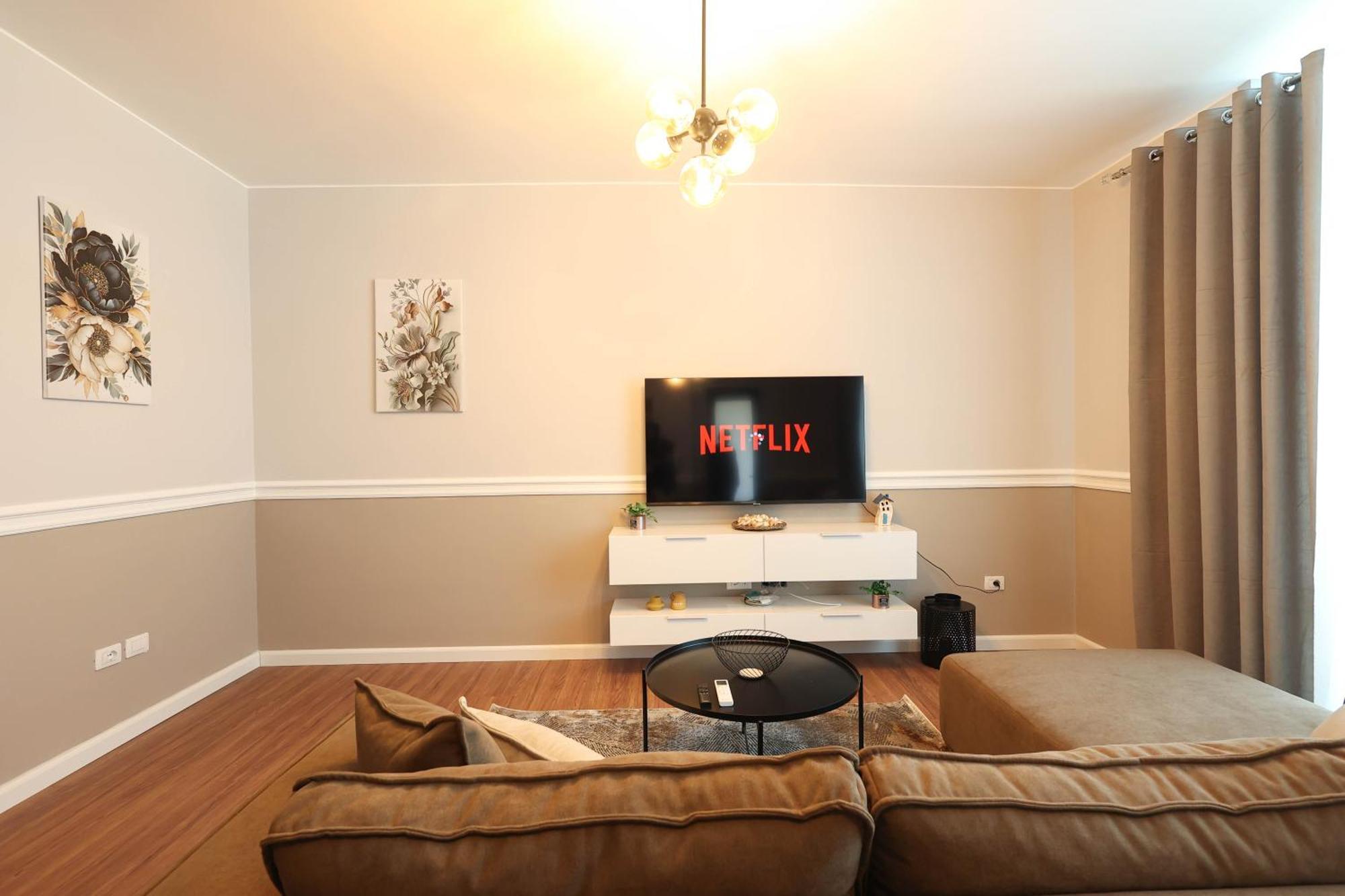 Grandstay Apartments Дуррес Экстерьер фото